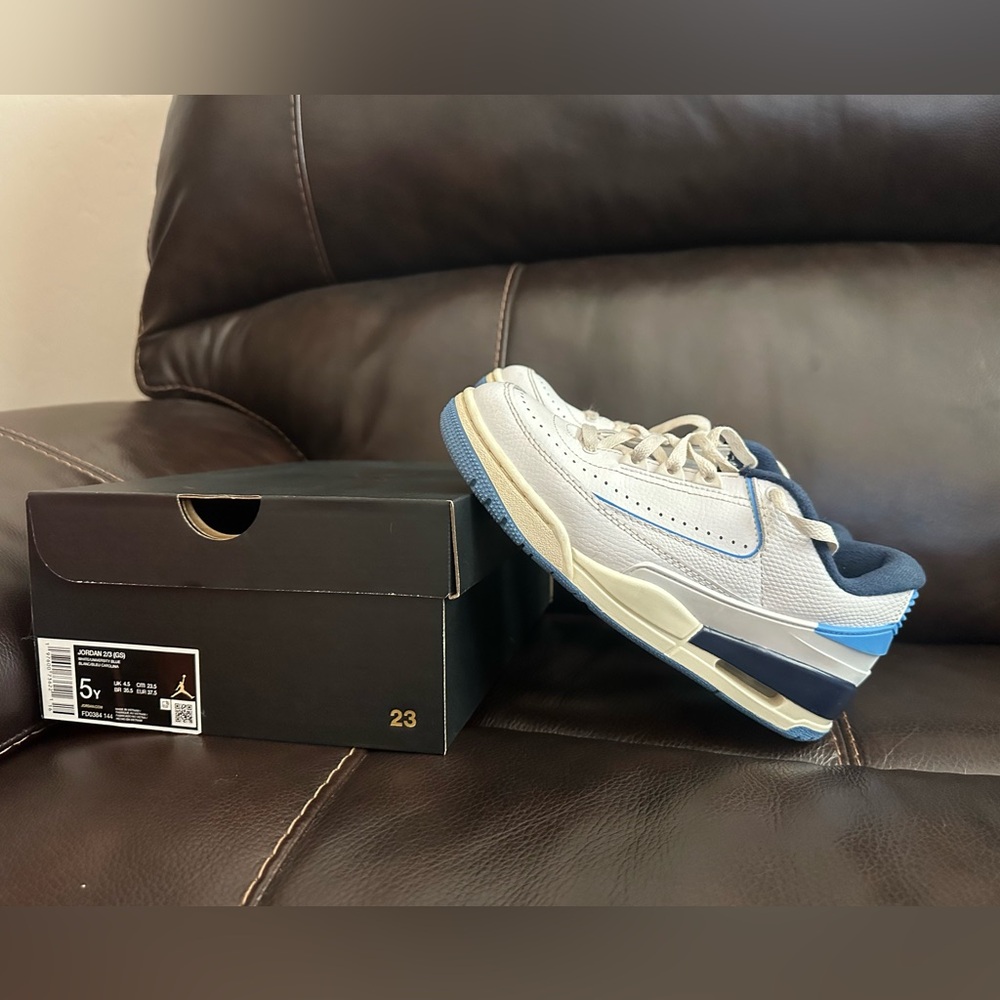 Jordan white and university blue Sneakers. Size 5